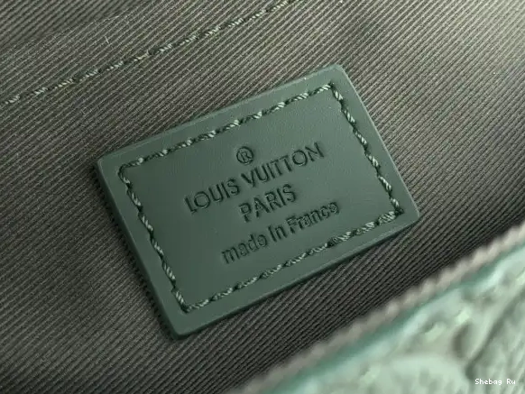 S-Cape VUITTON LOUIS Messenger-28*16*10cm 0515